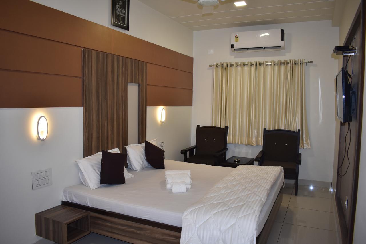 Hotel Shyam Palace Bhuj Eksteriør bilde