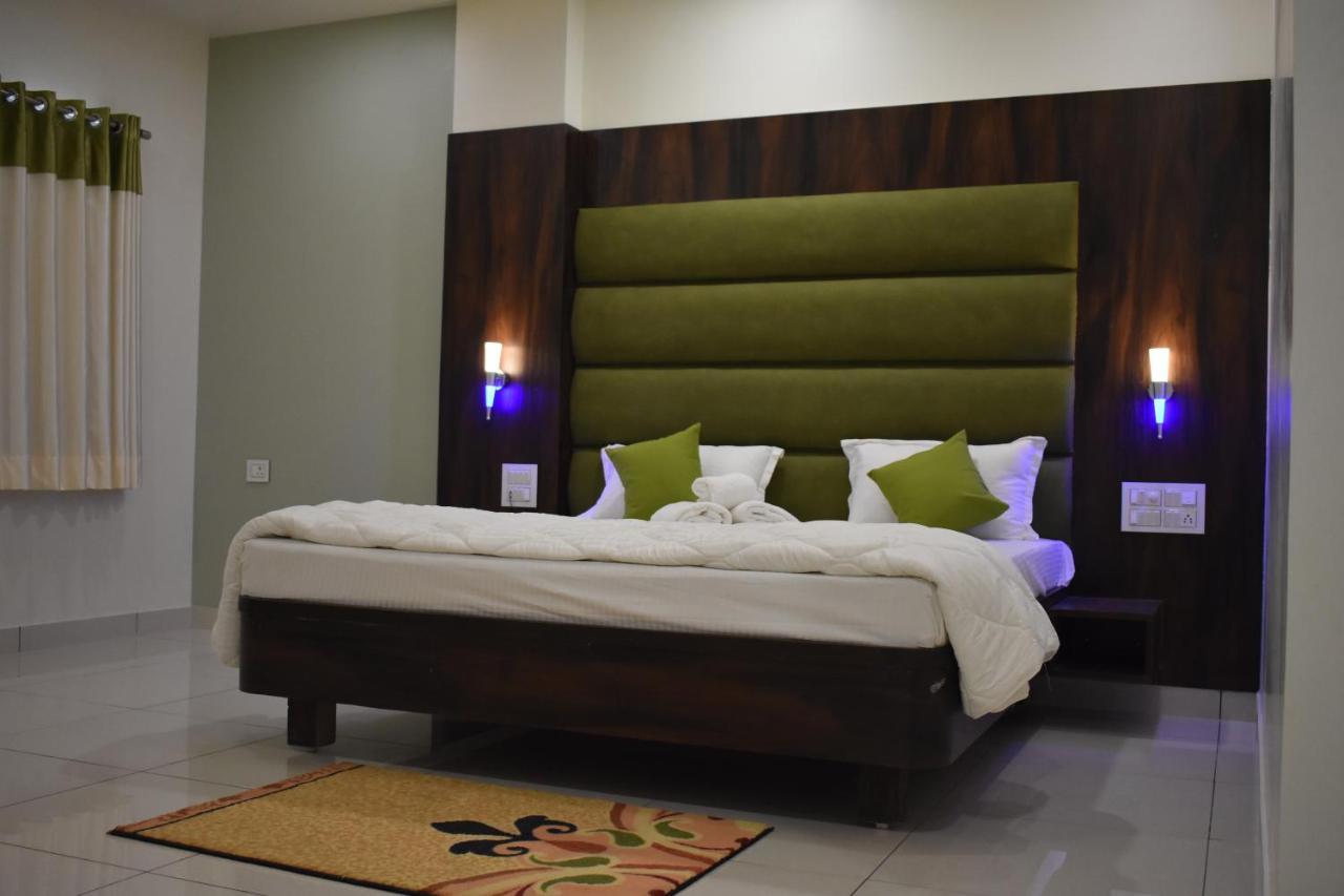 Hotel Shyam Palace Bhuj Eksteriør bilde