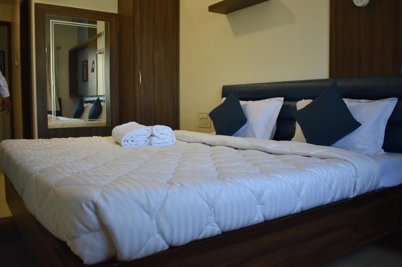 Hotel Shyam Palace Bhuj Eksteriør bilde